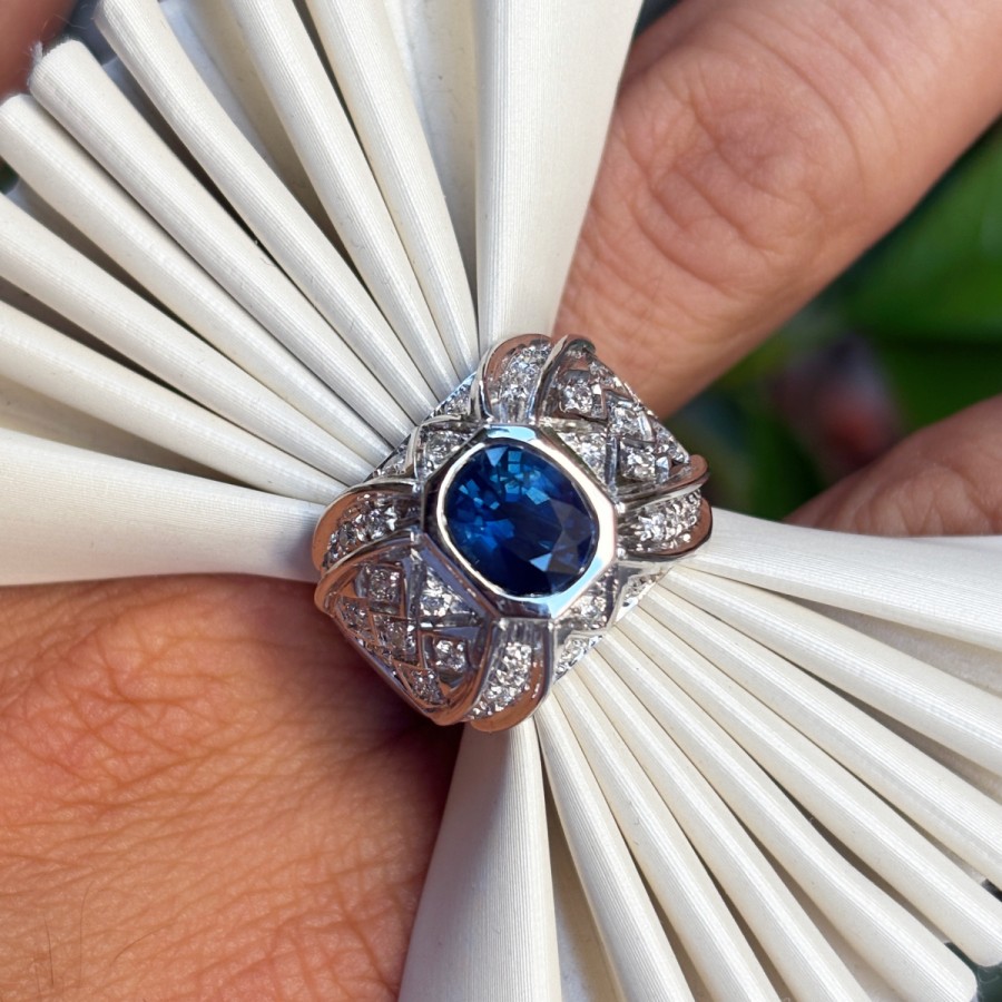 Gioielleria Cerbai - Anello a cupola Zaffiro 2.85ct